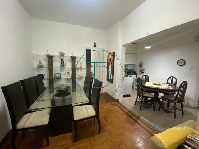#EC22 - Apartamento para Venda em Santos - SP