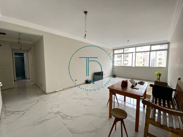 #EG81 - Apartamento para Venda em Santos - SP