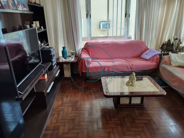 #EM81 - Apartamento para Venda em Santos - SP