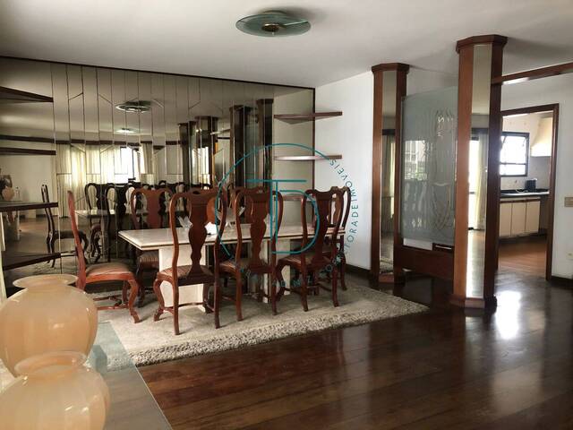 #EA21 - Apartamento para Venda em Santos - SP