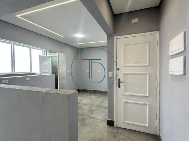 #EL93 - Apartamento para Venda em Santos - SP