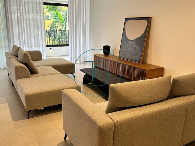 #ESDG11 - Apartamento para Venda em Santos - SP