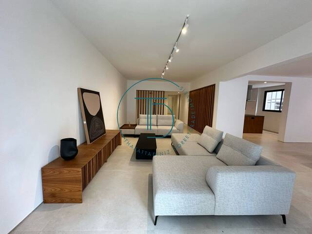 #ESDG11 - Apartamento para Venda em Santos - SP