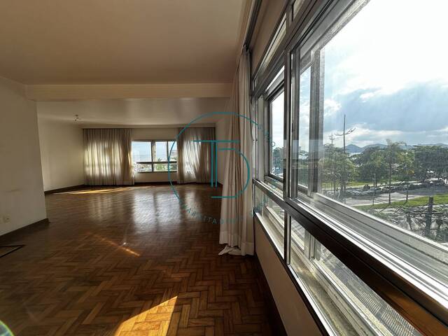 #AVC-EM31 - Apartamento para Venda em Santos - SP